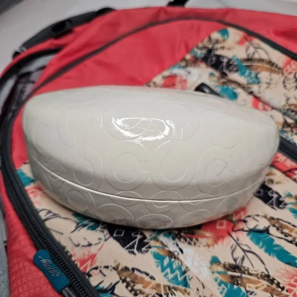 Coach Original White Logo Hard Sunglass Case Holder Sunglasses Microfiber Cloth